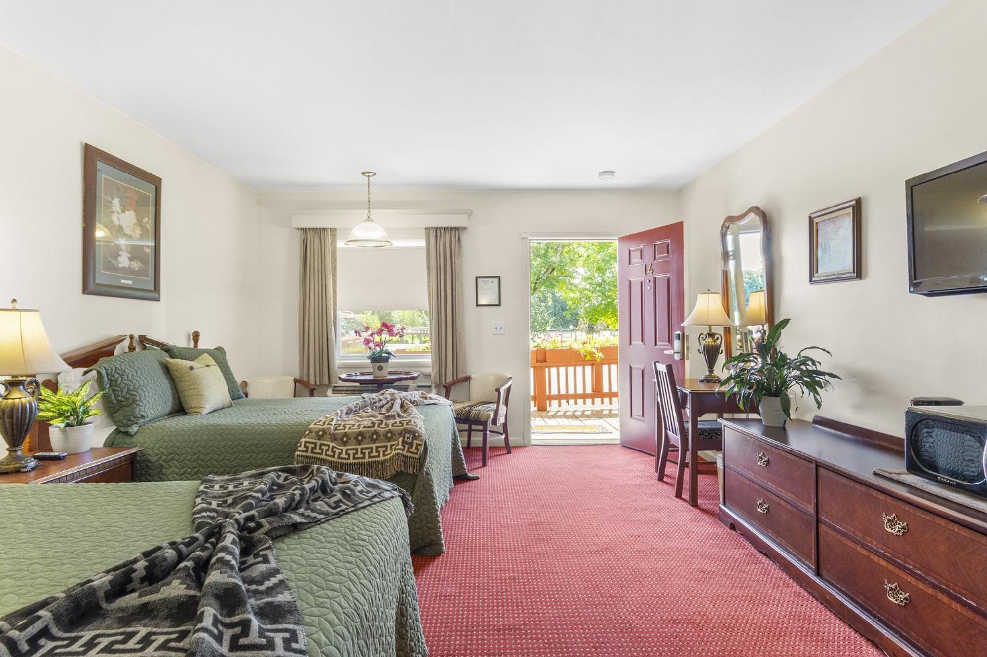 Blue Spruce Inn & Suites Valatie Dış mekan fotoğraf